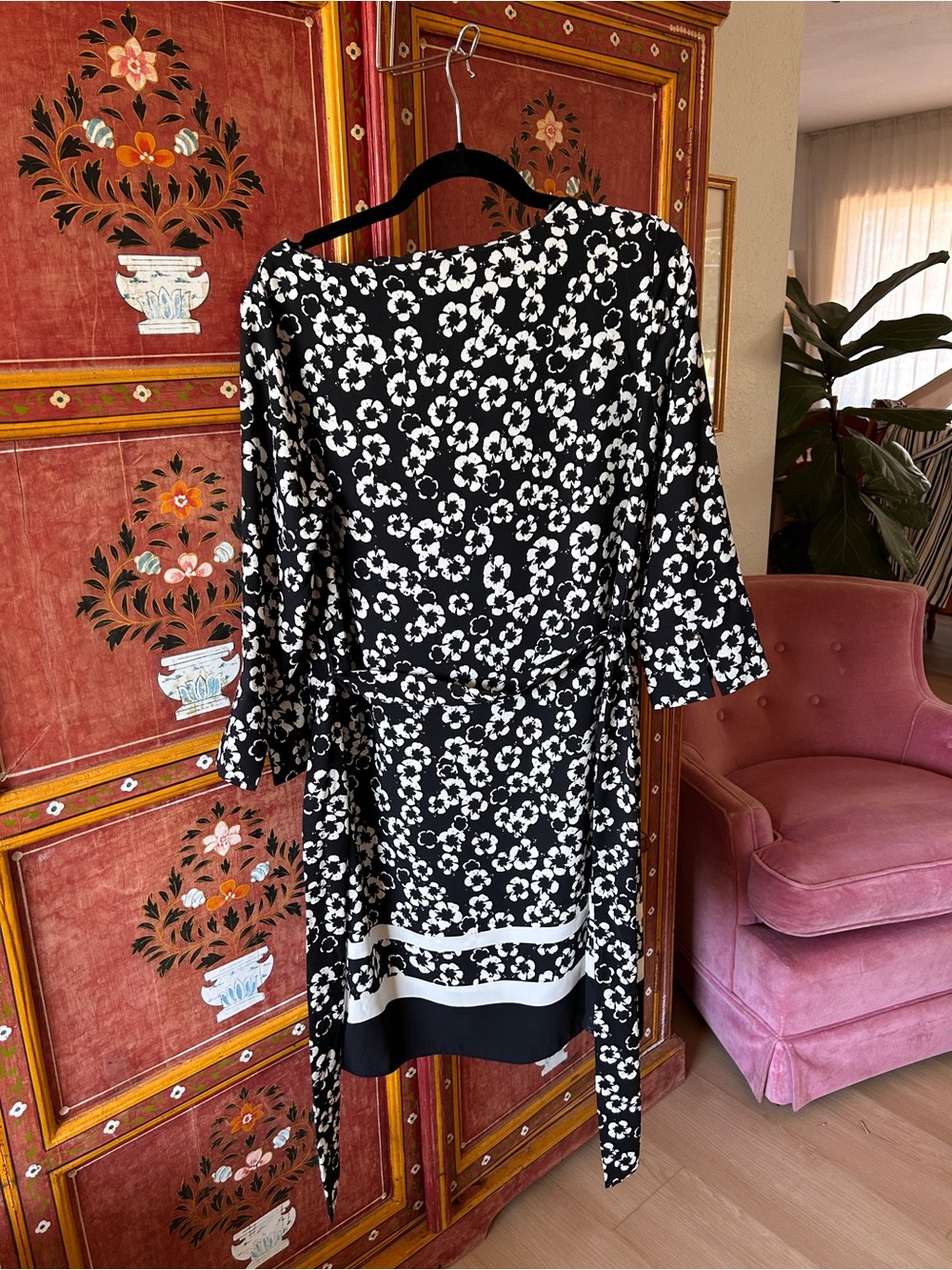 H&M Black and White Floral Tie-Waist 3/4 Sleeve Dress - Picture 6 of 6